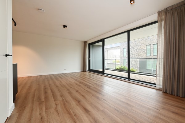 Medium property photo - Zodiakplein 93, 2516 CH Den Haag